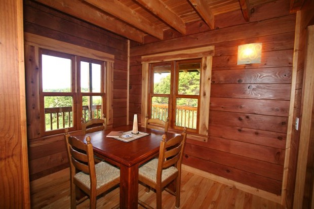 Cuvier Chalet - dining/office